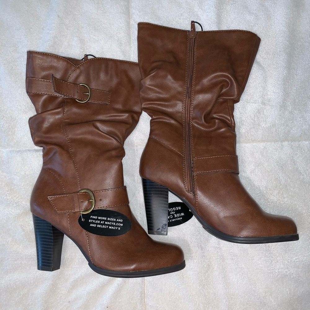 Women Brown boots size 6 Wide Calf